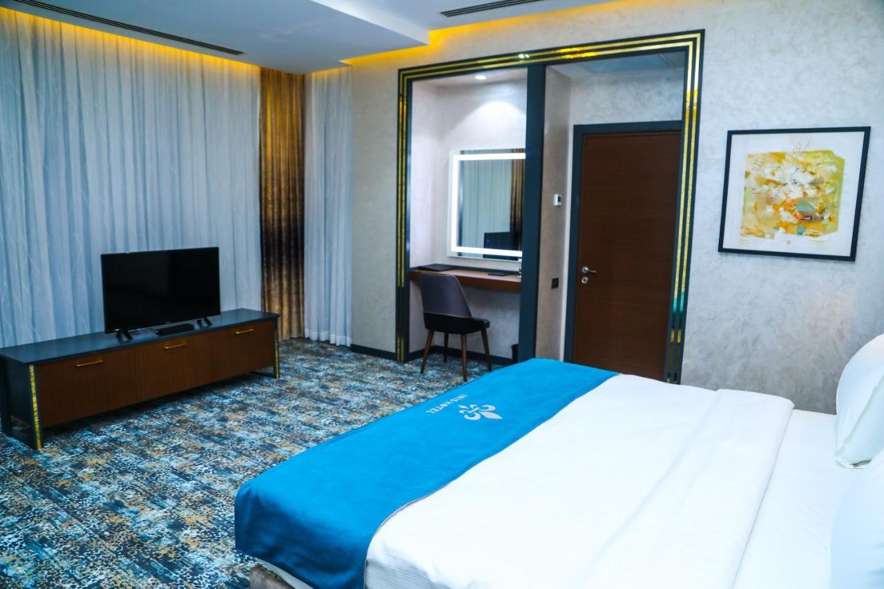 Iris Hotel Baku - Halal Hotel Esterno foto